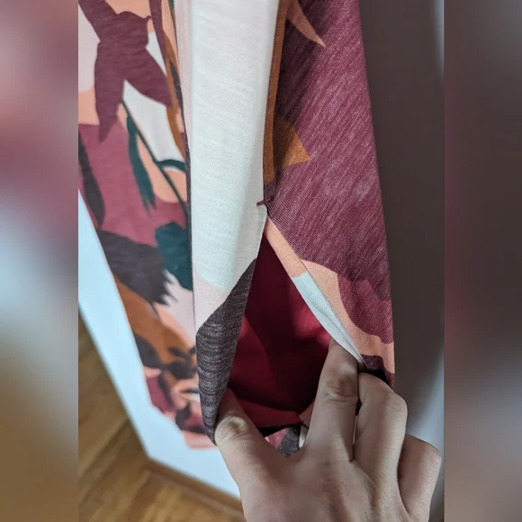 Title Nine Danver Midi Dress in Canyon Red Print Built In Bra sz L NWOT - Picture 5 of 12